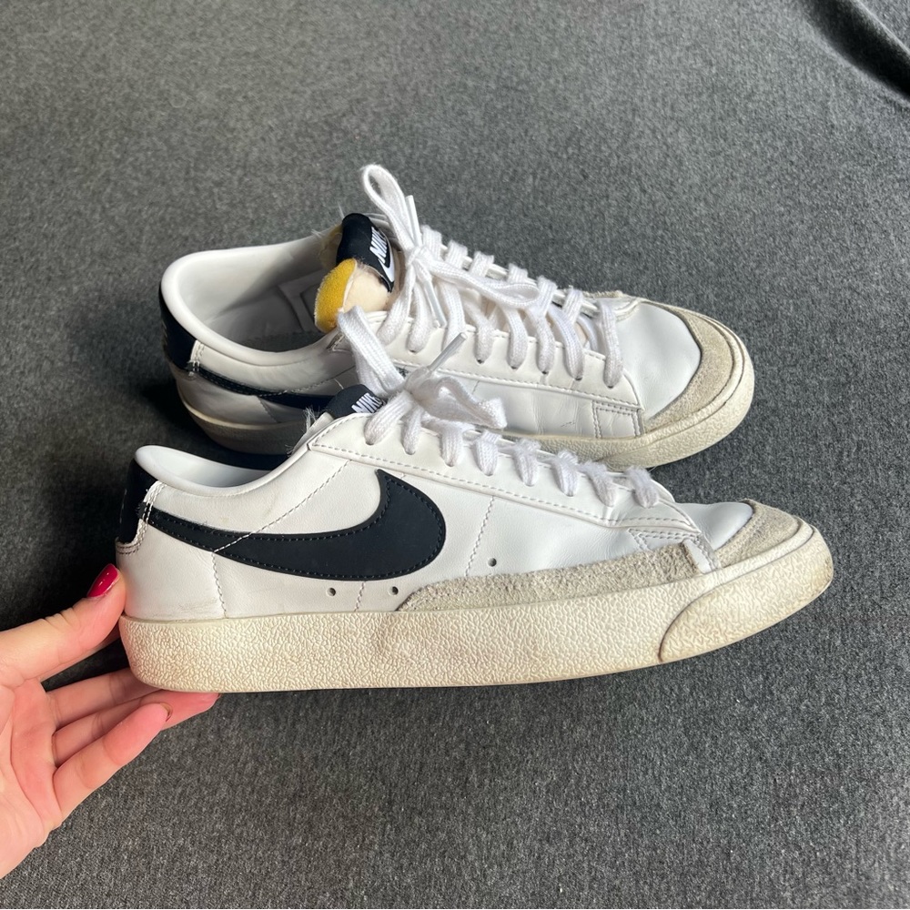 Nike blazers low